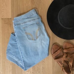 Hollister Super Skinny Jeans